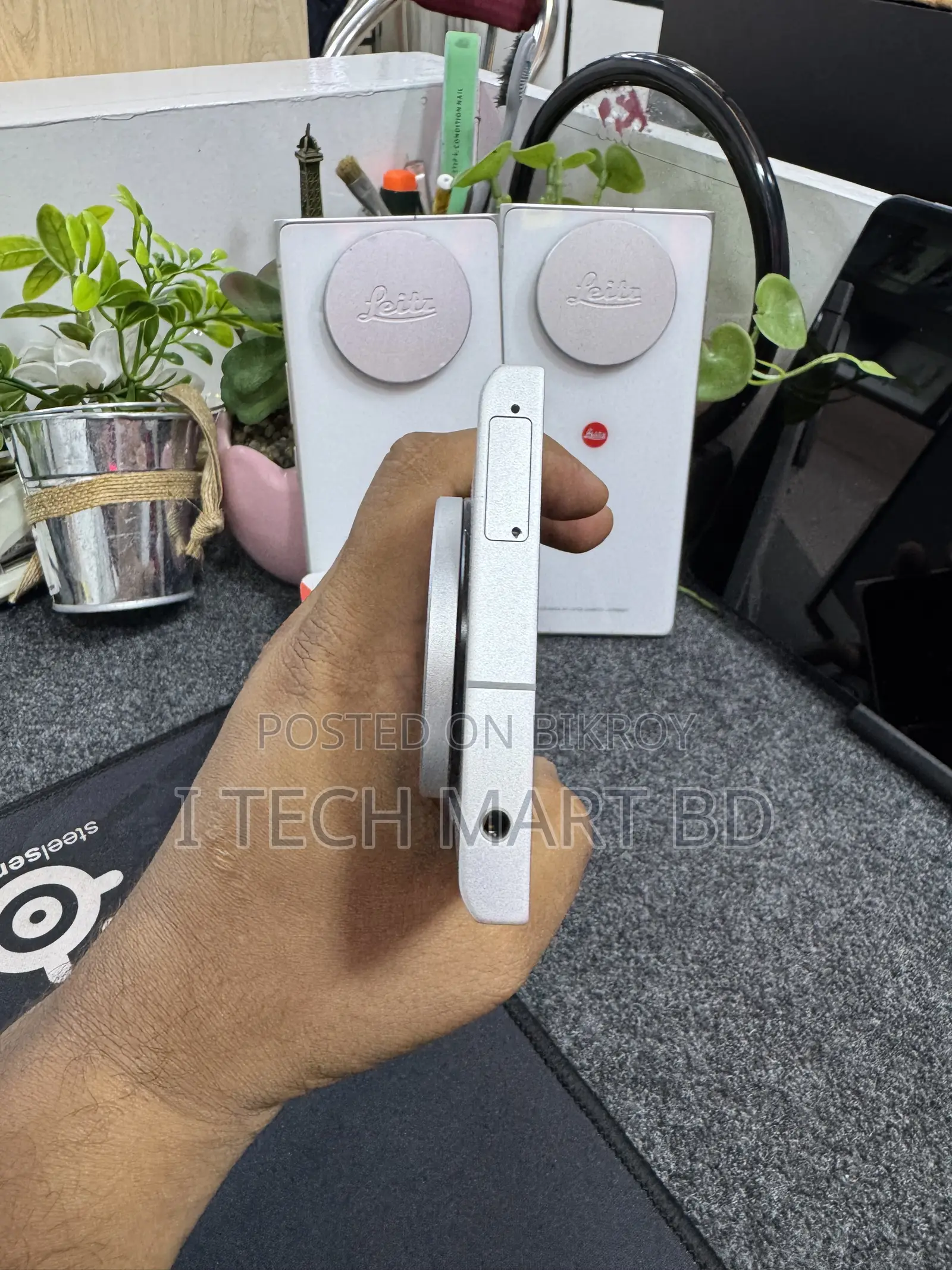 লাইকা লাইটজ ফোন ২ ৫১২ জিবি সিলভার