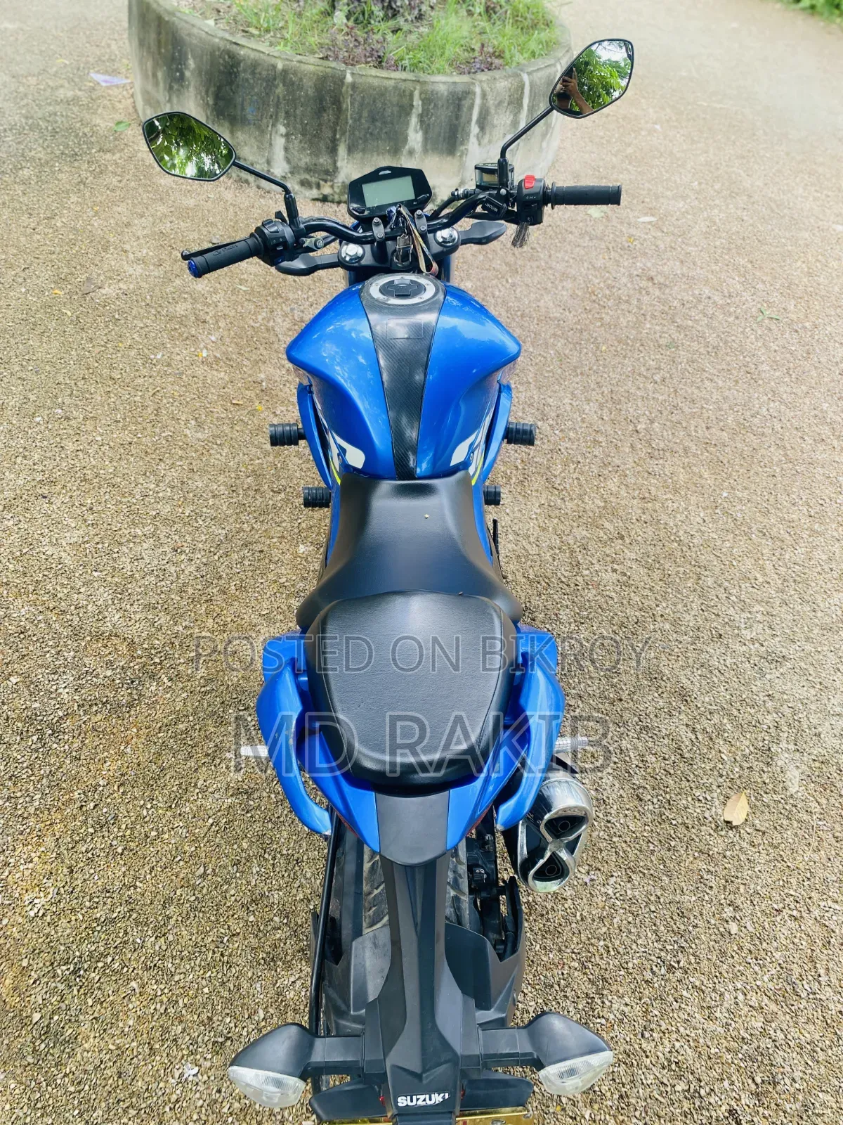 সুজুকি জিক্সার ২০২৩ নীল