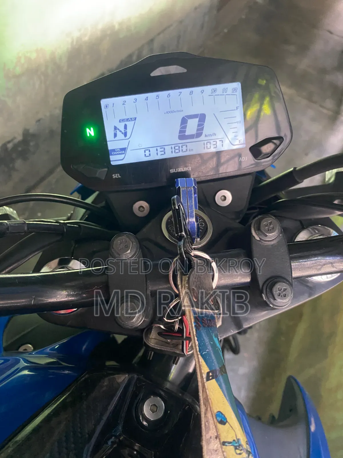 সুজুকি জিক্সার ২০২৩ নীল