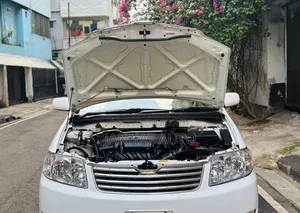 Toyota Corolla 2005 Off White