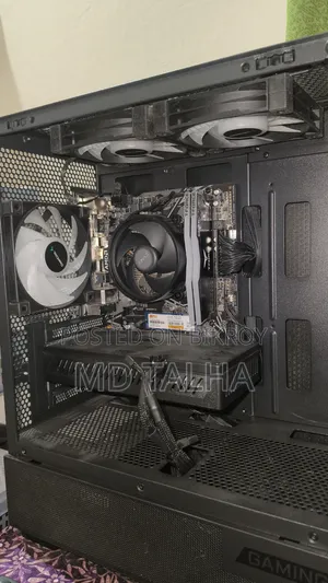 Desktop Computer 16GB AMD Ryzen 5 SSD 256GB