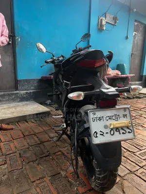 সুজুকি জিক্সার ২০২১ ব্ল্যাক