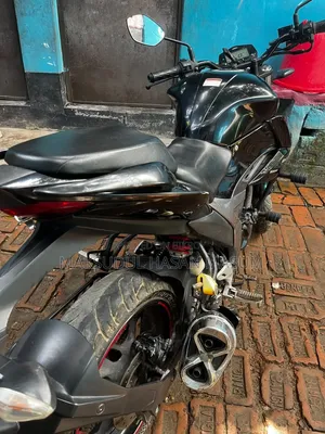 সুজুকি জিক্সার ২০২১ ব্ল্যাক