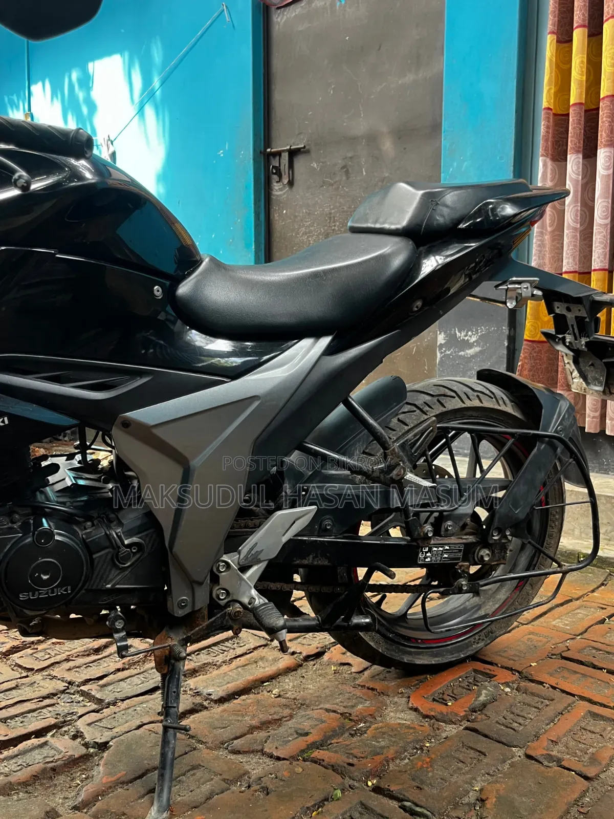 সুজুকি জিক্সার ২০২১ ব্ল্যাক