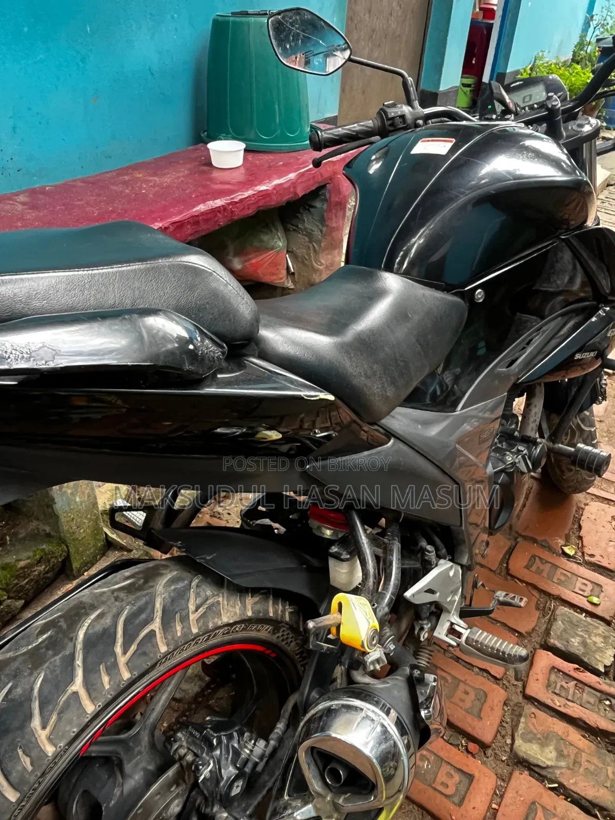 সুজুকি জিক্সার ২০২১ ব্ল্যাক