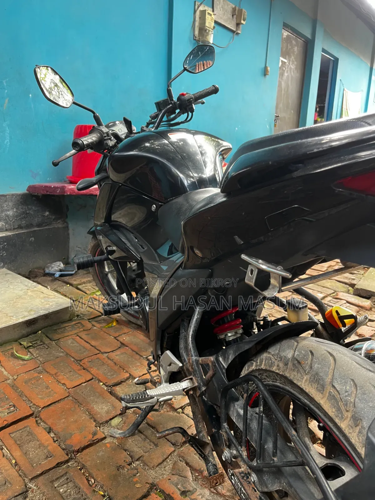 সুজুকি জিক্সার ২০২১ ব্ল্যাক