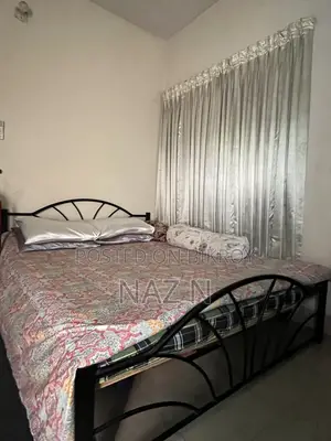 Regal Metal Bed 5x7 Ft With Jajim Toshok