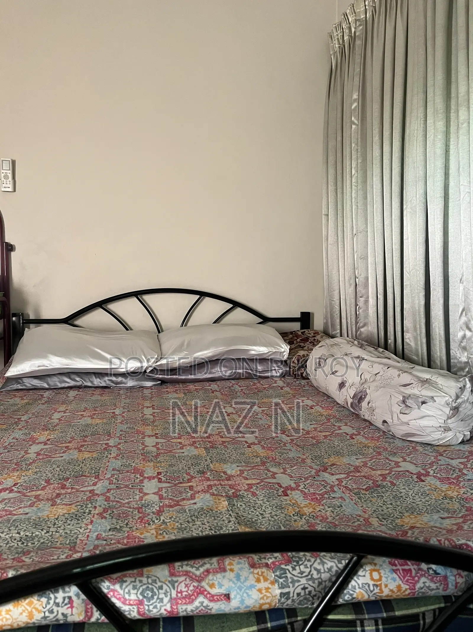Regal Metal Bed 5x7 Ft With Jajim Toshok