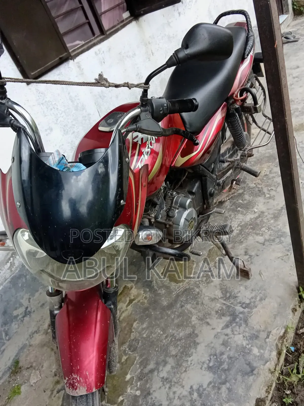 Bajaj Discover 100 2013 Red