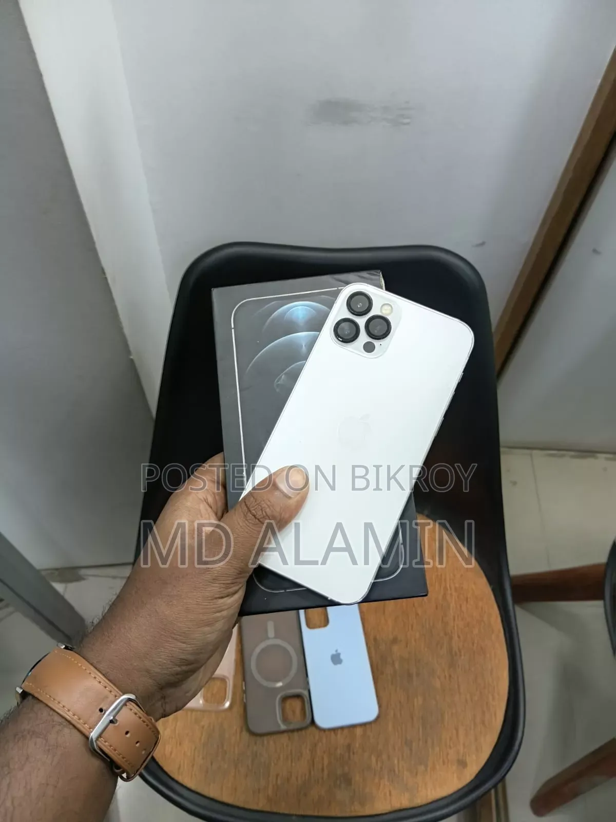 অ্যাপল আইফোন ১২ প্রো ২৫৬ জিবি হোয়াইট