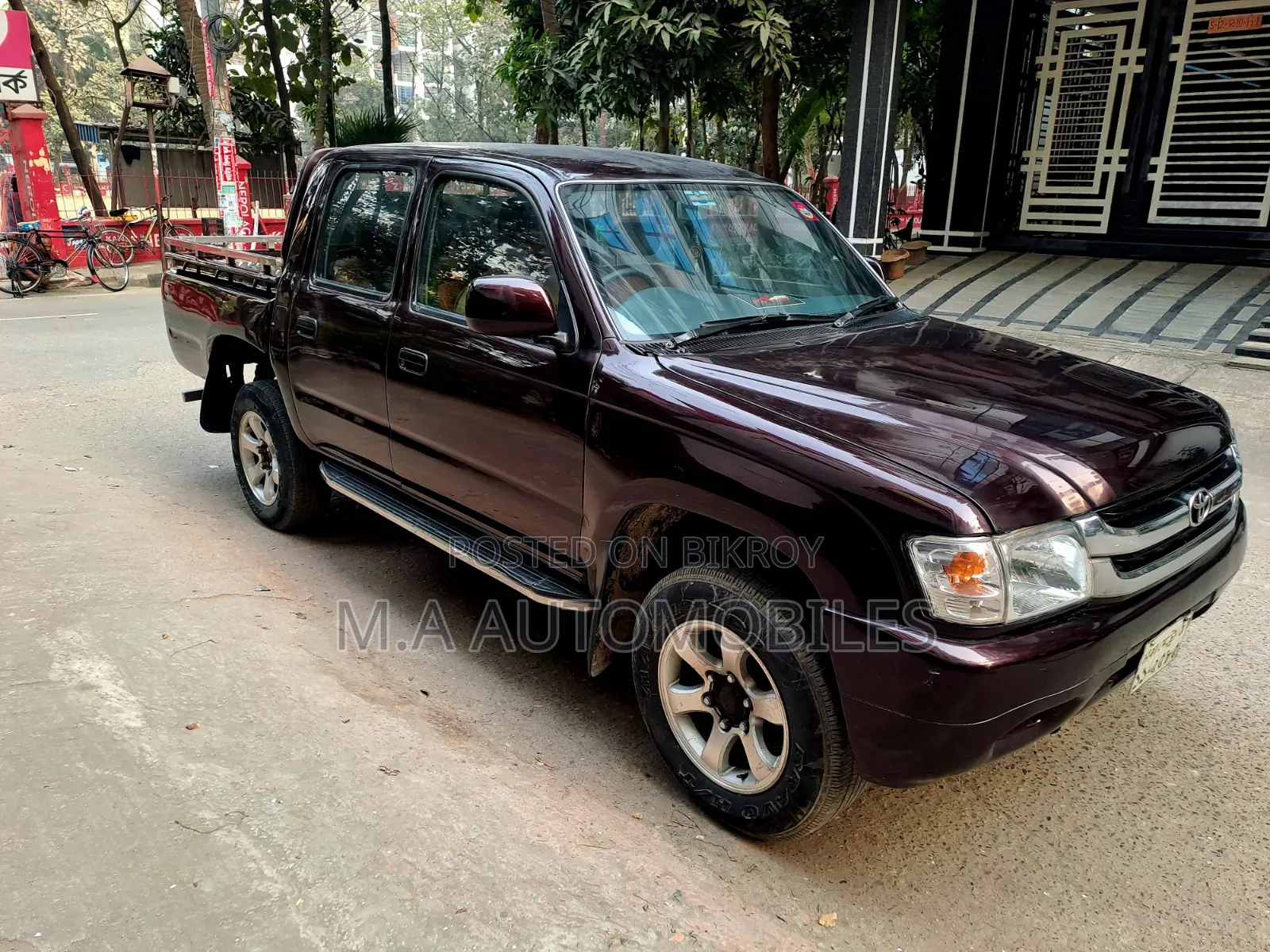 Toyota Hilux 2004