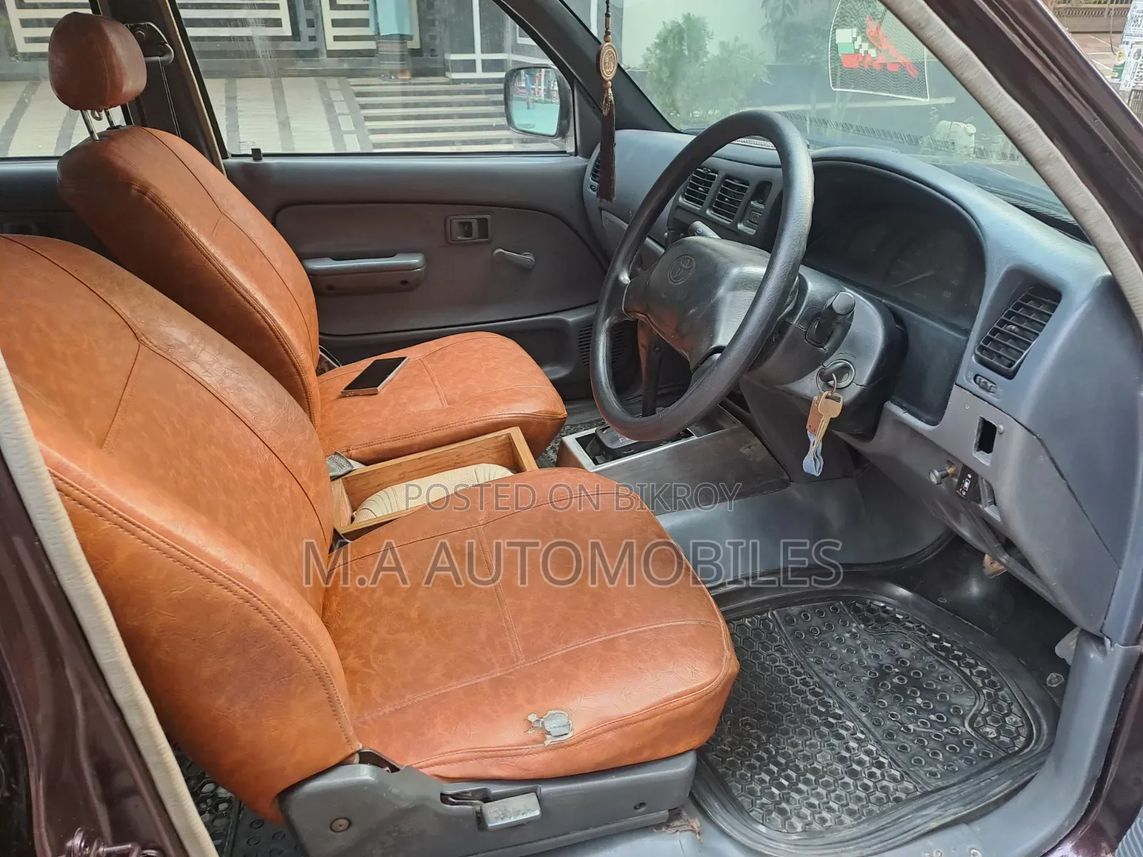 Toyota Hilux 2004
