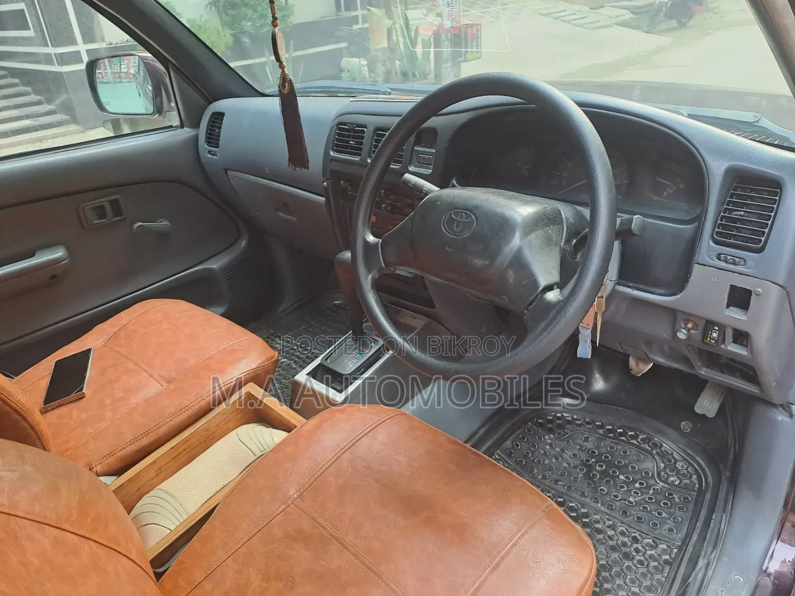 Toyota Hilux 2004