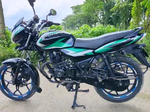 Bajaj discover 125 2015 Green