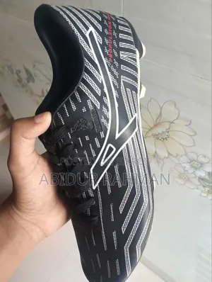 ফুটবল বুট