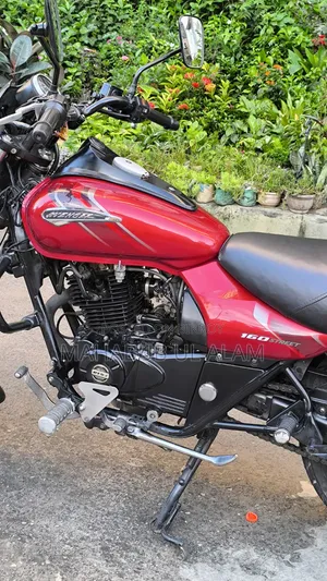 Bajaj Avenger 160 Street 2021 Red