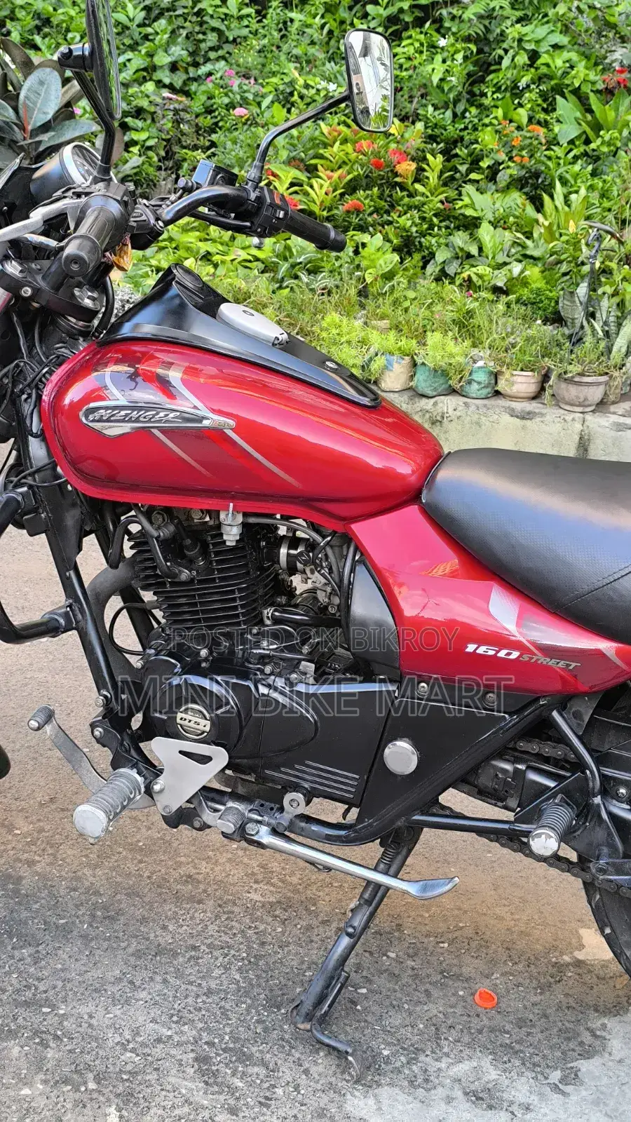 বাজাজ এভেঞ্জার ১৬০ স্ট্রিট ২০২১ রেড