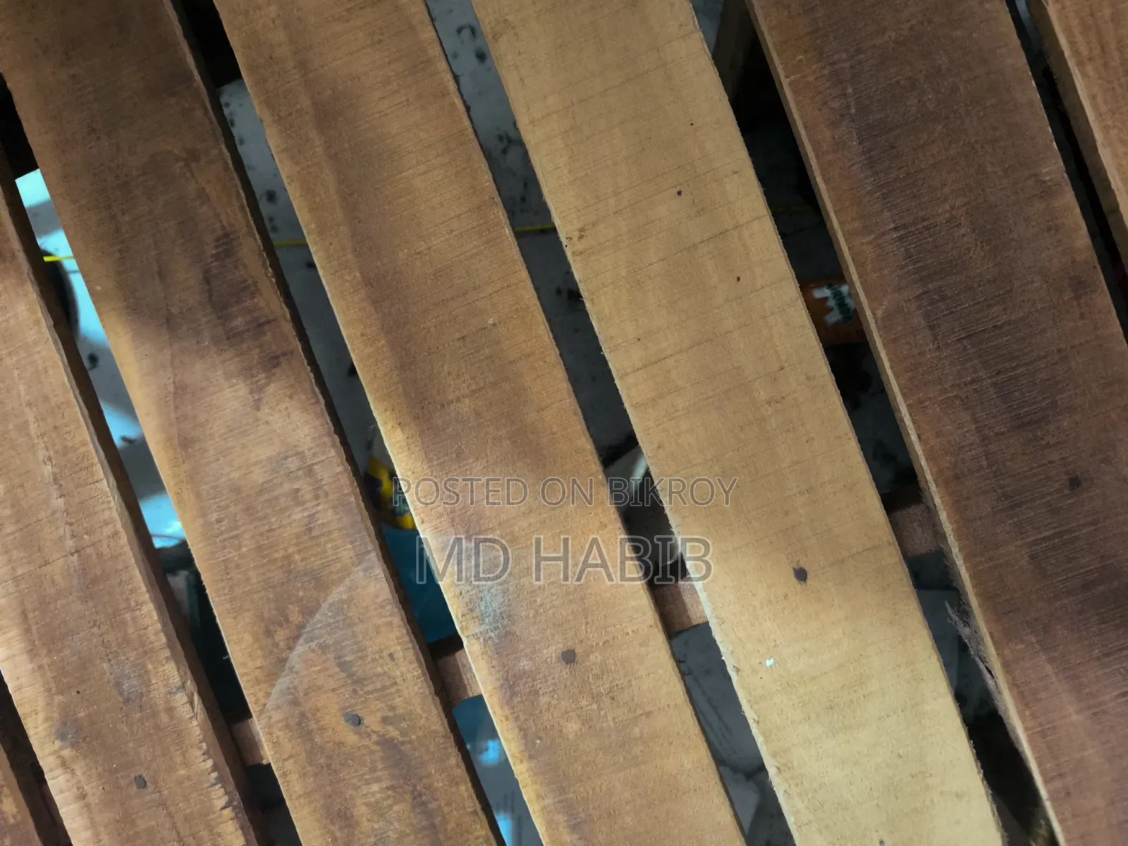 This Bed and Table Will Be Sold