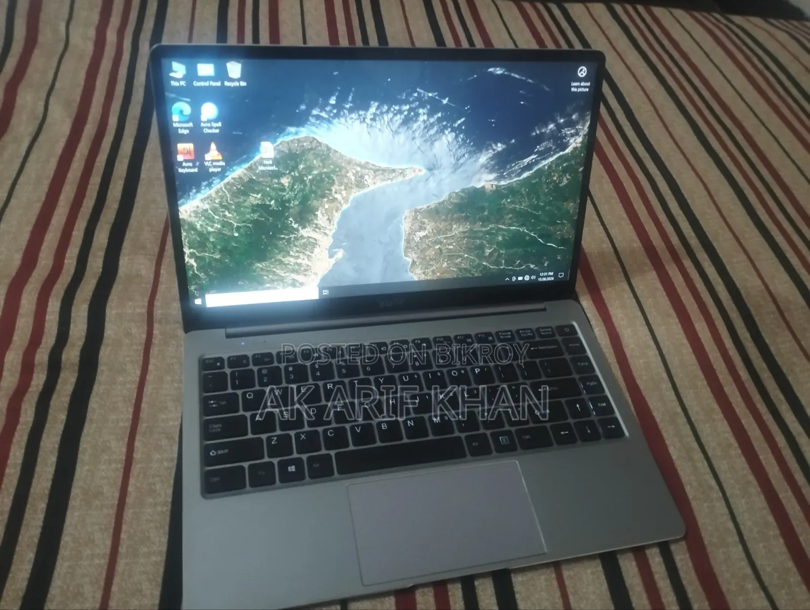 ল্যাপটপ ৮জিবি ইন্টেল সেলরন এসএসডি ২৫৬জিবি