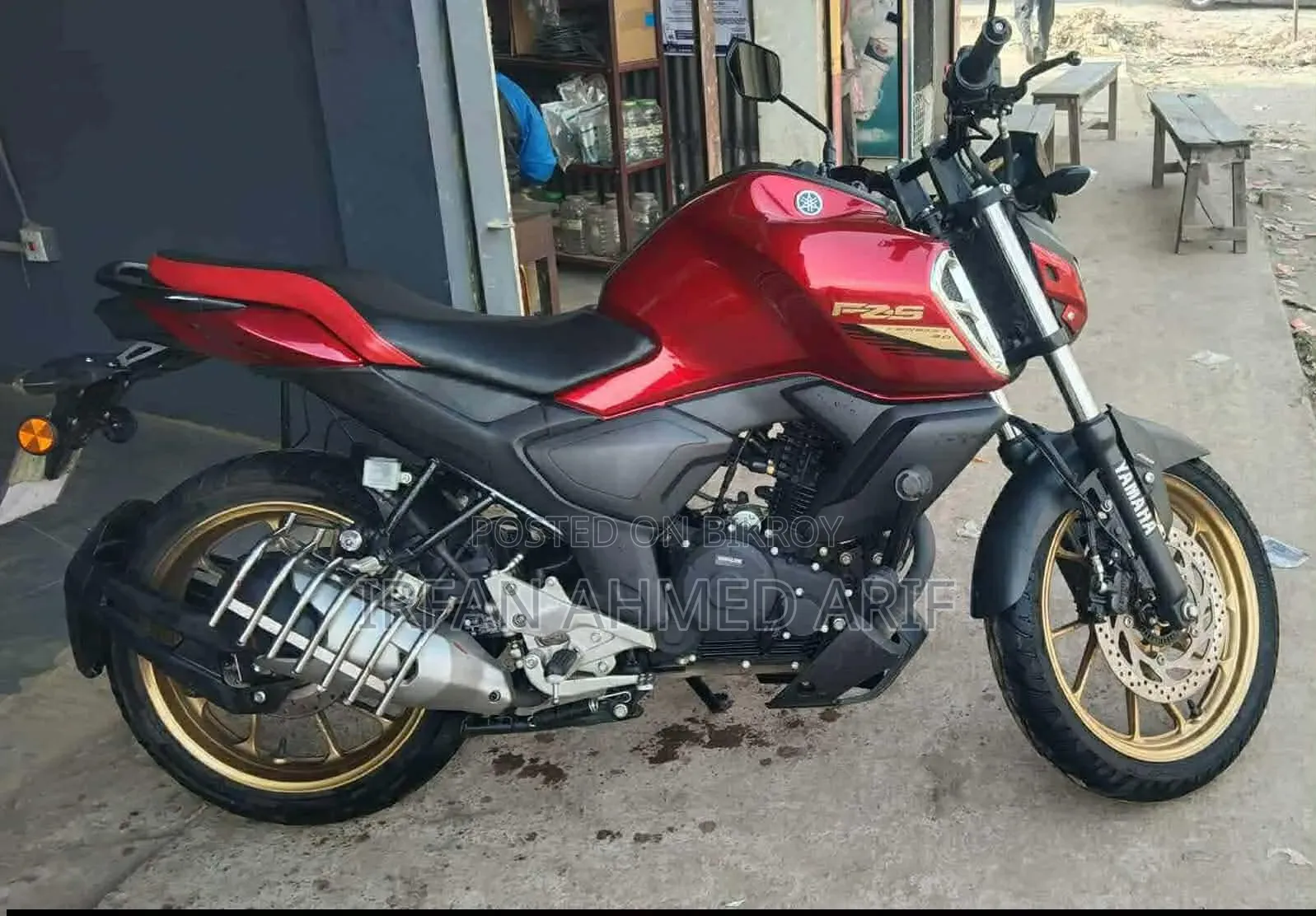 নিউ ইয়ামাহা এফজেডএস ভি৩ ২০২৪ রেড
