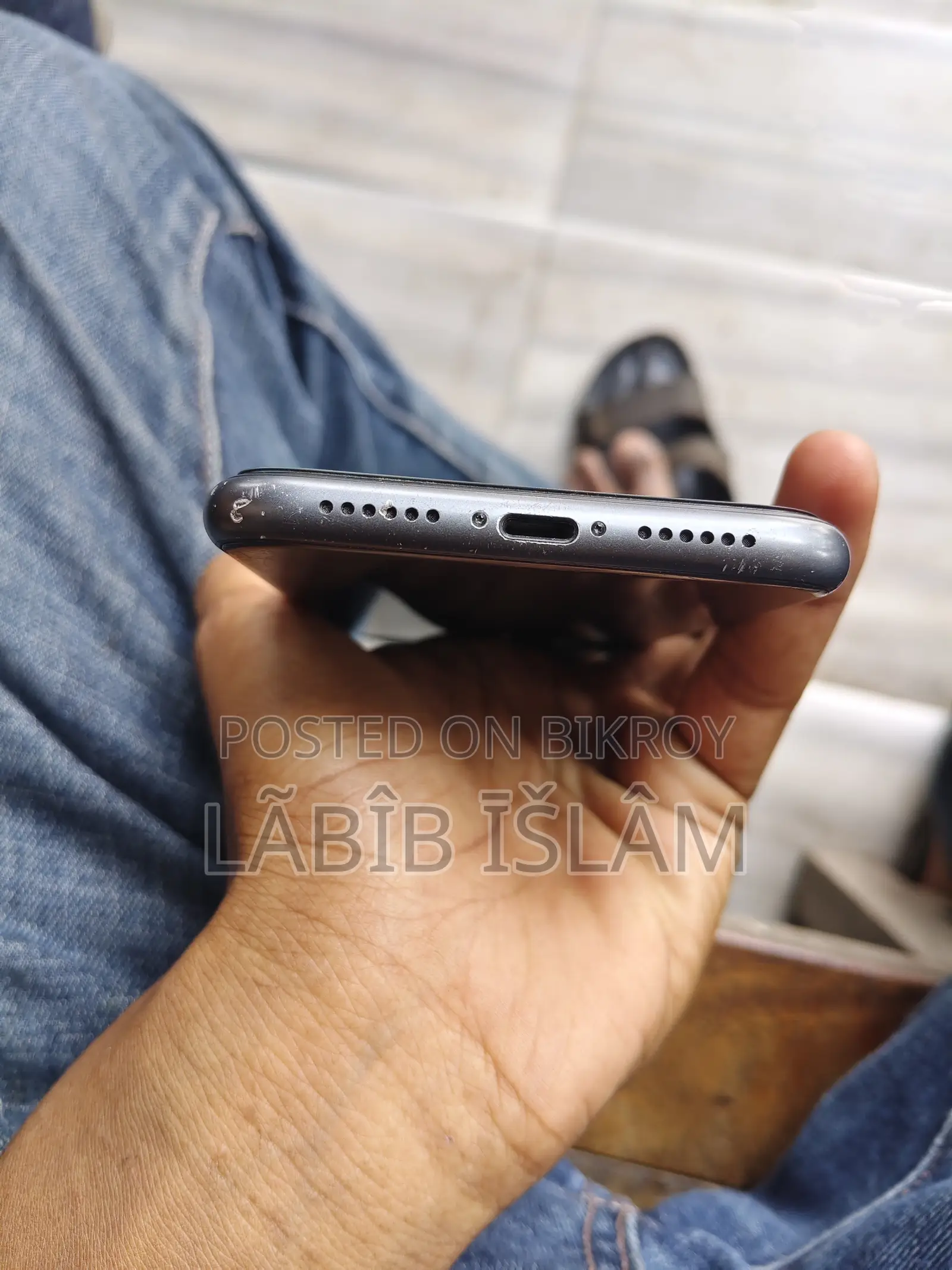 অ্যাপল আইফোন ১১ ৬৪ জিবি কালো