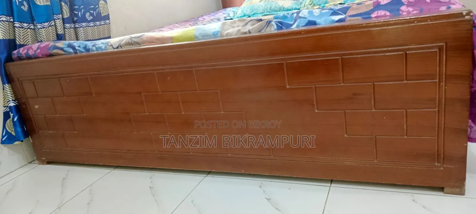 Canadian Oak Wood Bed
