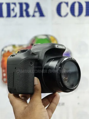 Canon 800D + 50mm IS Lens F1.8