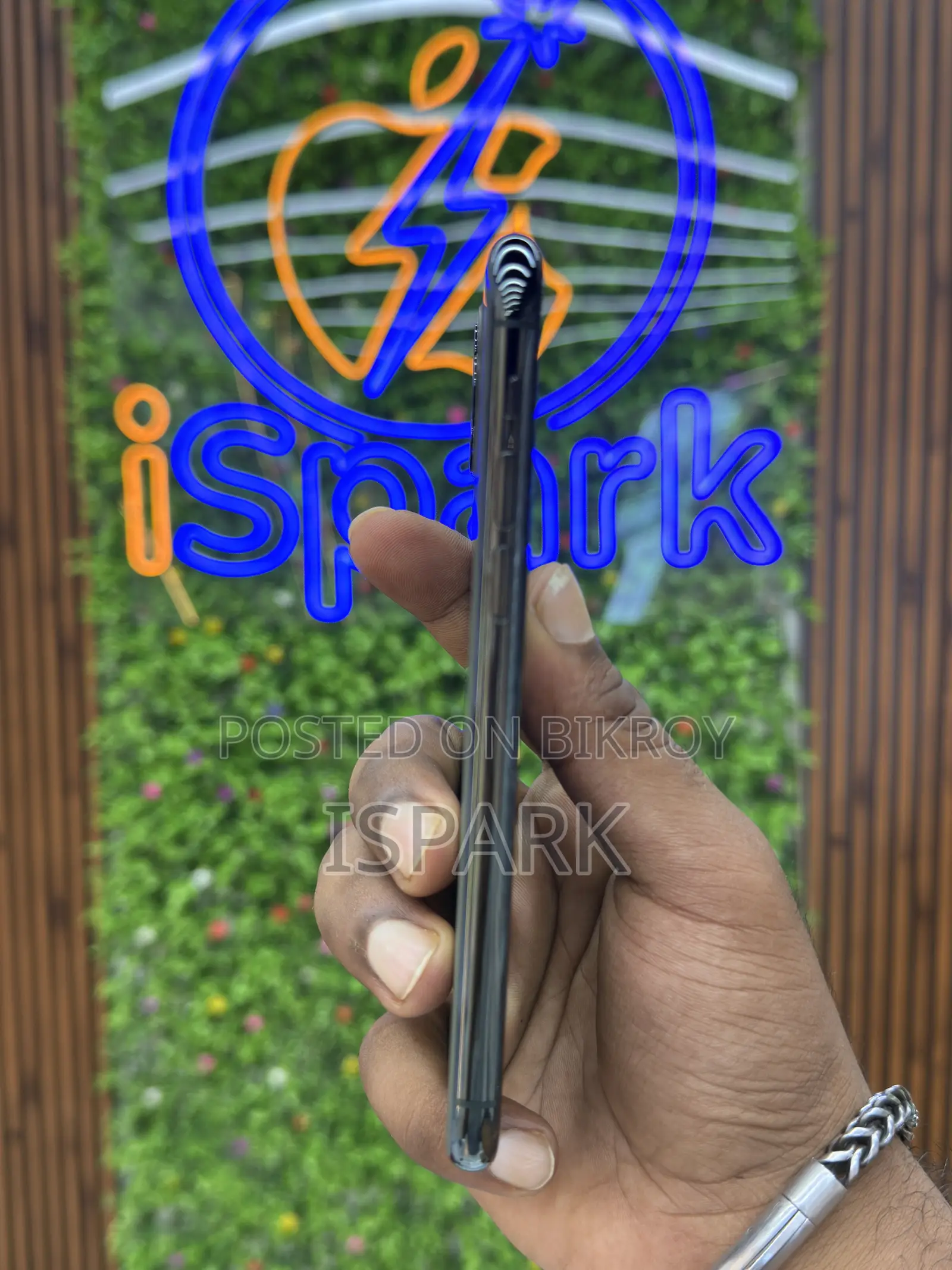 অ্যাপল আইফোন ১১ প্রো ২৫৬ জিবি গ্রিন