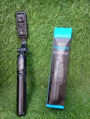 Q07 Selfie Stick