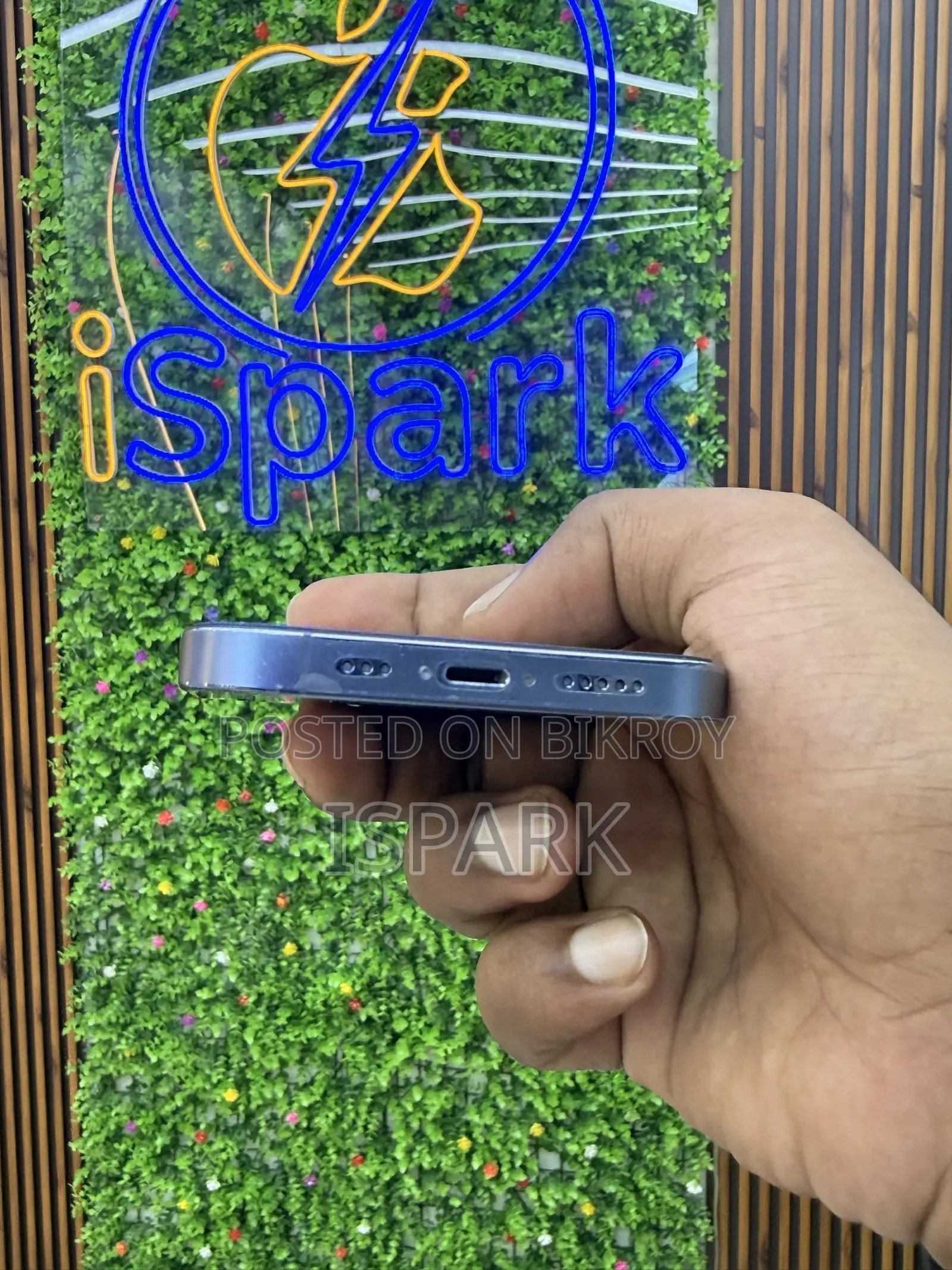 অ্যাপল আইফোন ১৩ প্রো ১২৮ জিবি ব্লু