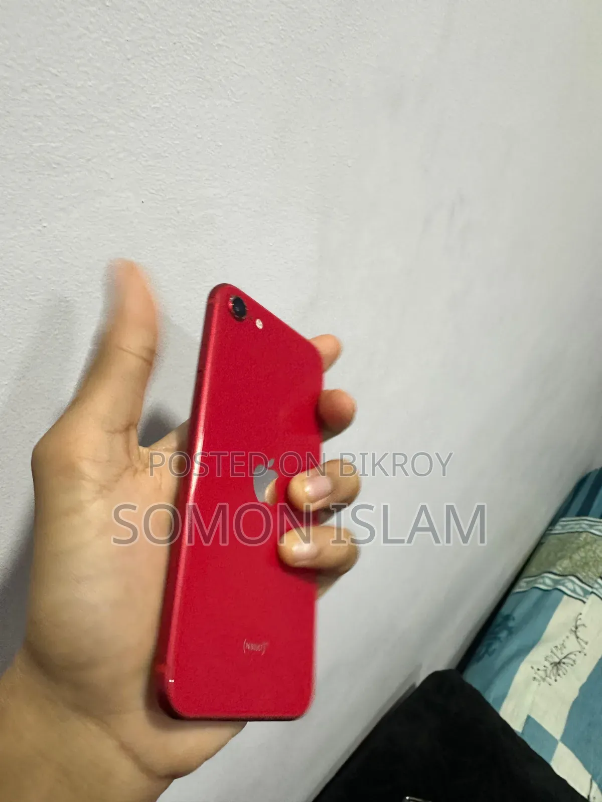 Apple iPhone SE (2020) 64 GB Red
