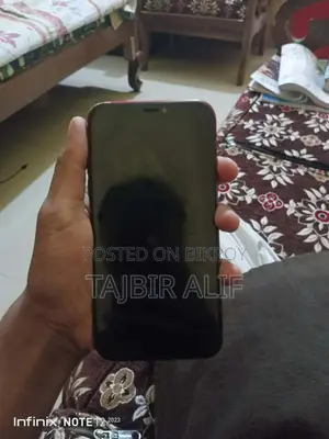 অ্যাপল আইফোন এক্সআর ৬৪ জিবি লাল