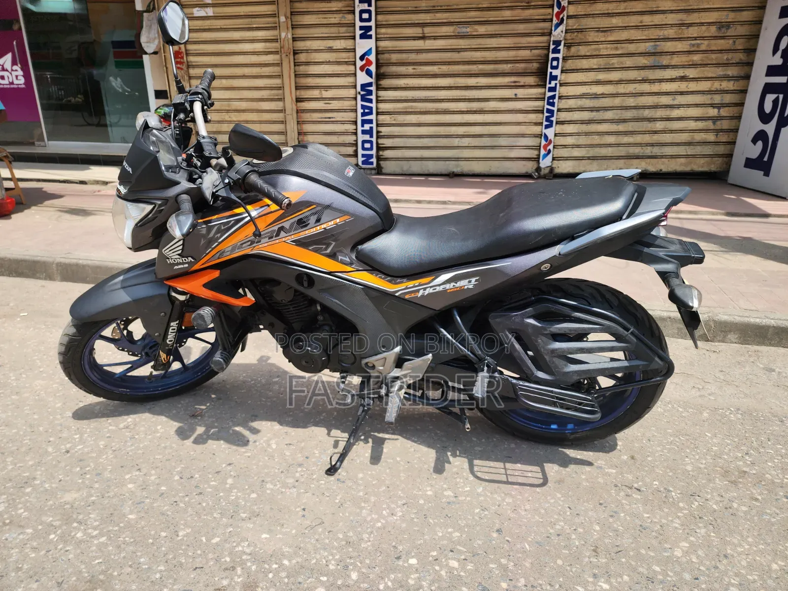 Honda Hornet 2019 Gray