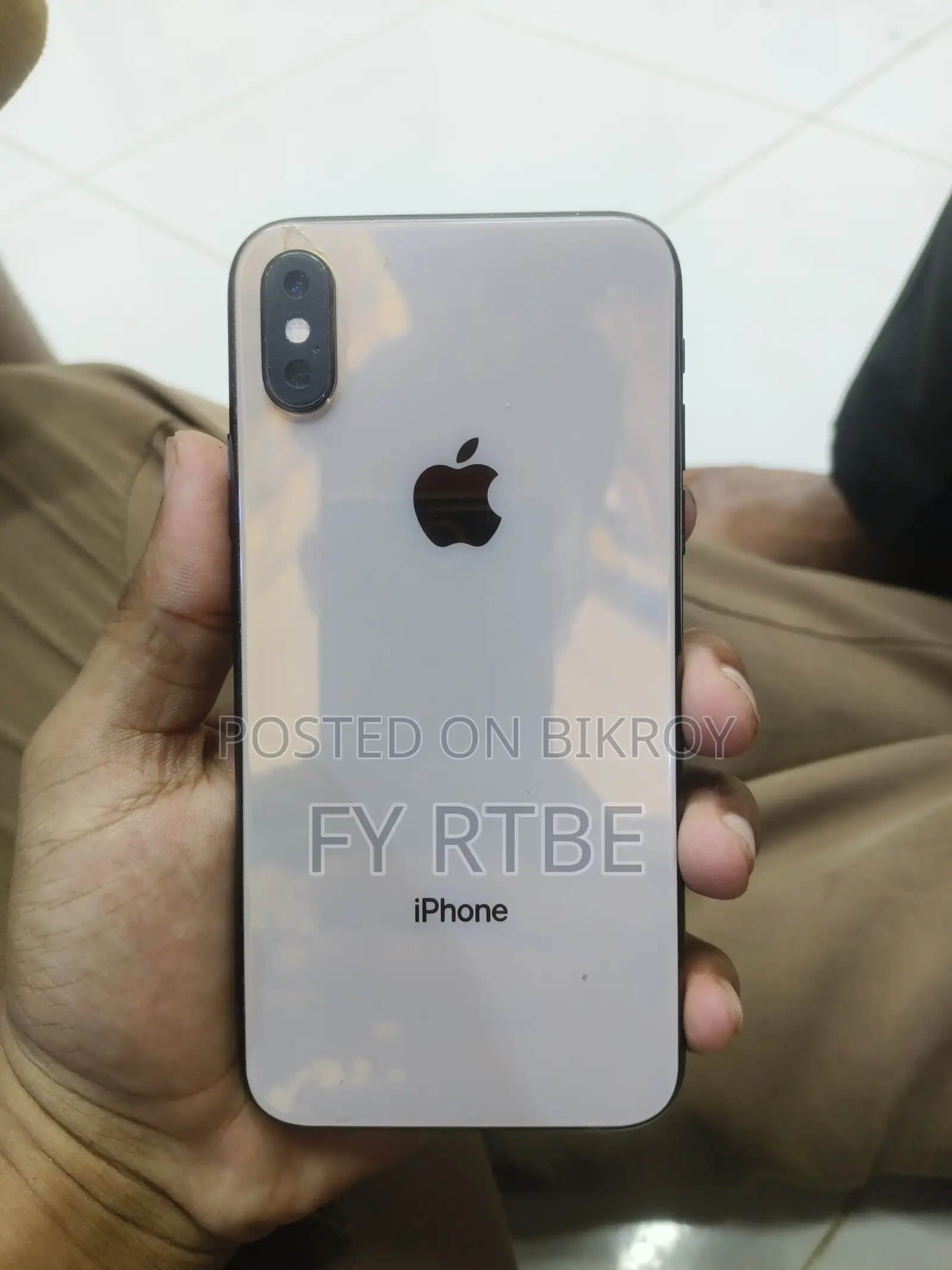 অ্যাপল আইফোন এক্সএস ৬৪ জিবি গোল্ড