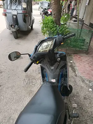 Runner Kite + 110 2020 Blue