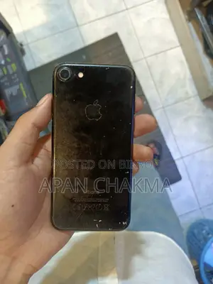 অ্যাপল আইফোন ৭ ৩২ জিবি কালো