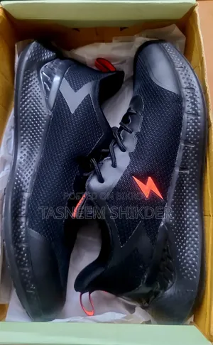 Apex Sprint Shoe