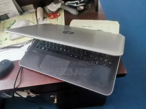 Laptop HP 15 4GB Intel Core i3 HDD 512GB