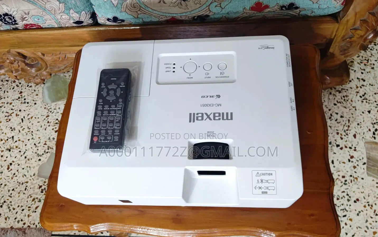 Maxell MC-EX3051 Projector