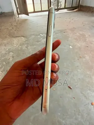 Apple iPhone 11 128 GB White