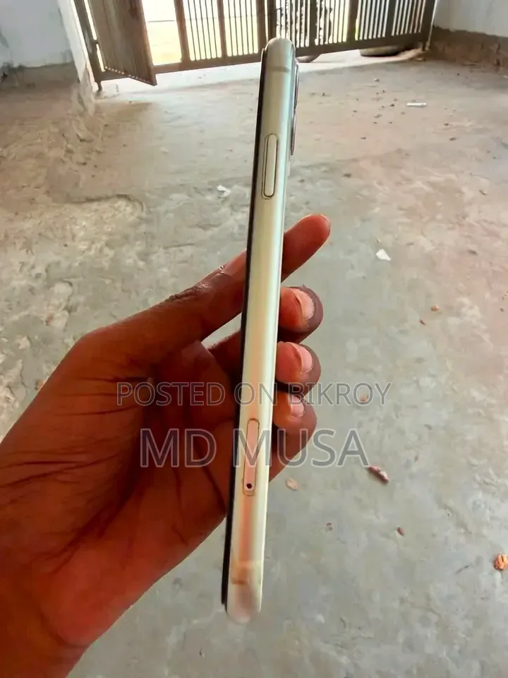 Apple iPhone 11 128 GB White