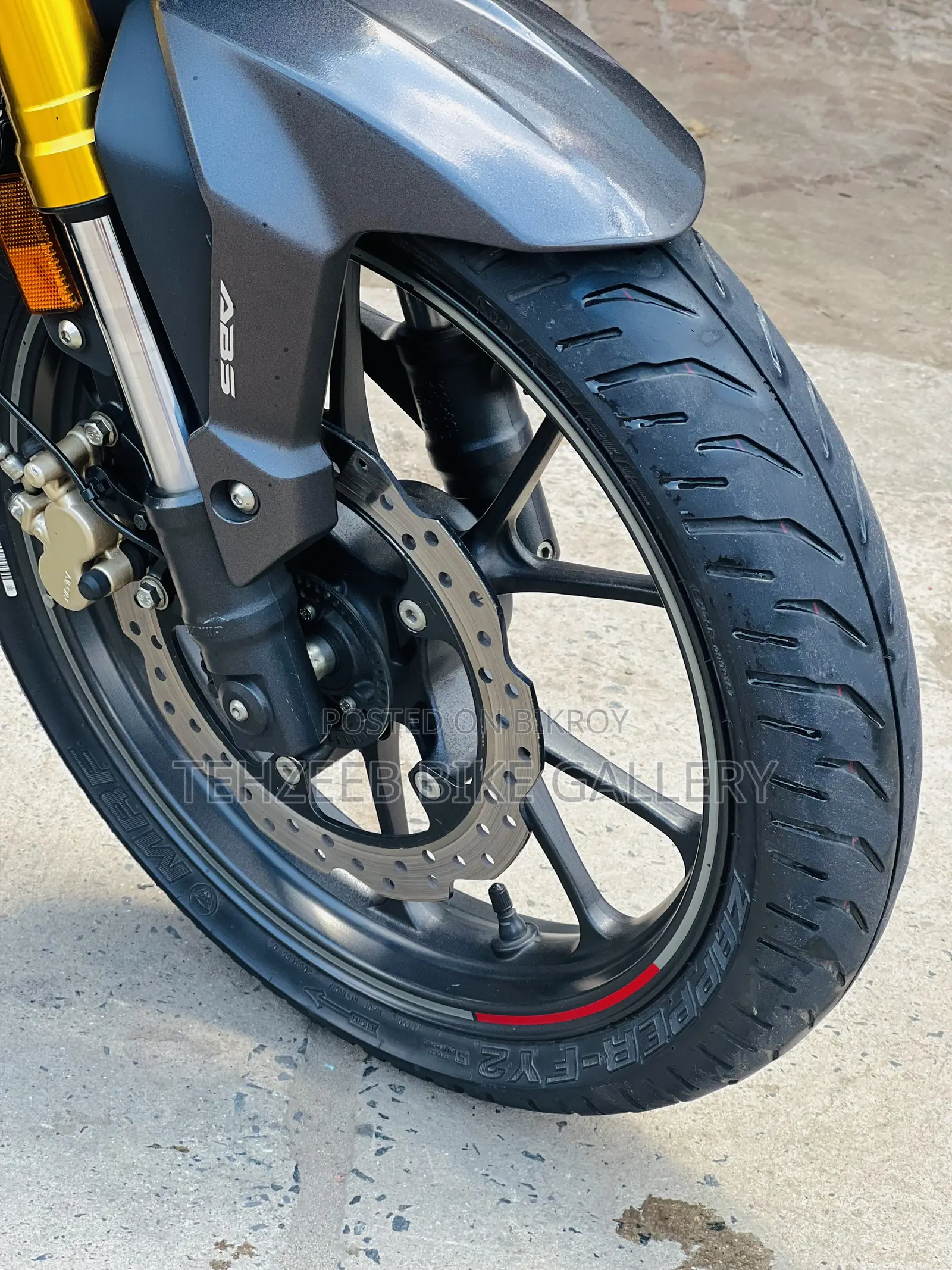 Honda Hornet 2.0 2025 Black