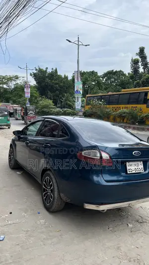ফোর্ড ফিয়েস্তা ১.৪ অটোমেটিক ২০১০ বারগান্ডি