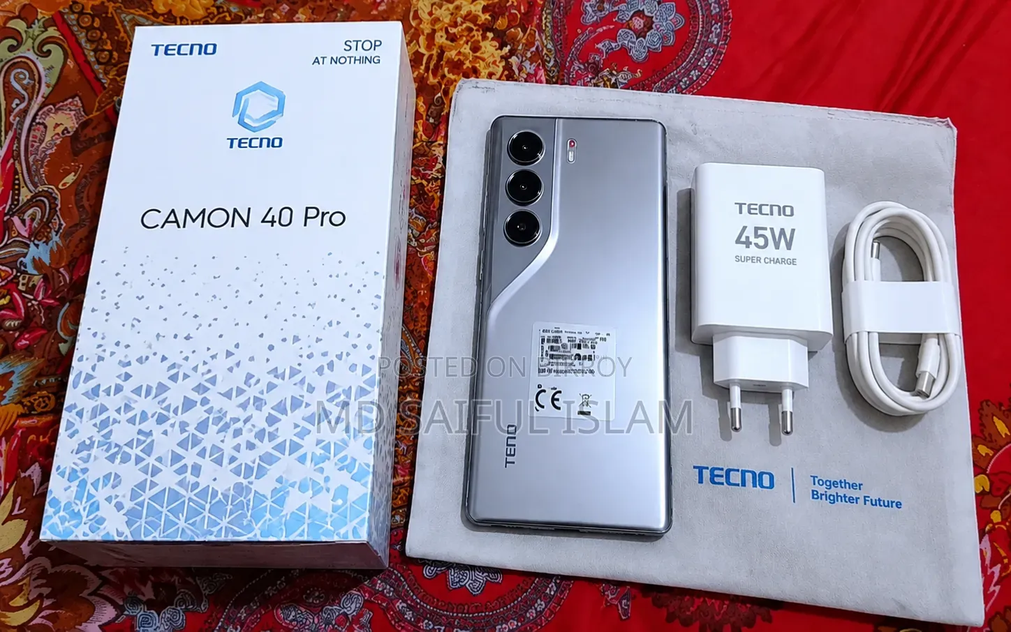 টেকনো ক্যামন ৪০ প্রো ৪জি ২৫৬ জিবি ব্ল্যাক