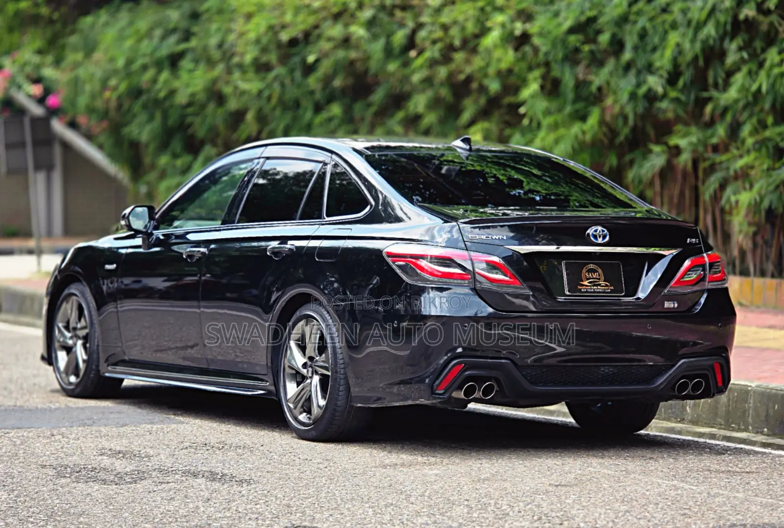 Toyota Crown 2018 Black