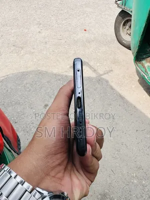 ভিভো ভি২৭ ১২৮ জিবি কালো