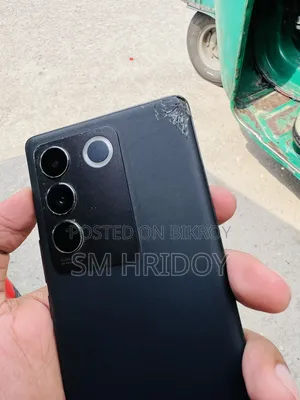 ভিভো ভি২৭ ১২৮ জিবি কালো