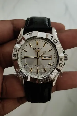 Original Seiko 5 Quartz Watch