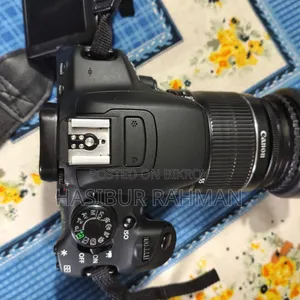 Canon EOS 700D DSLR Camera + 18-55mm Lens