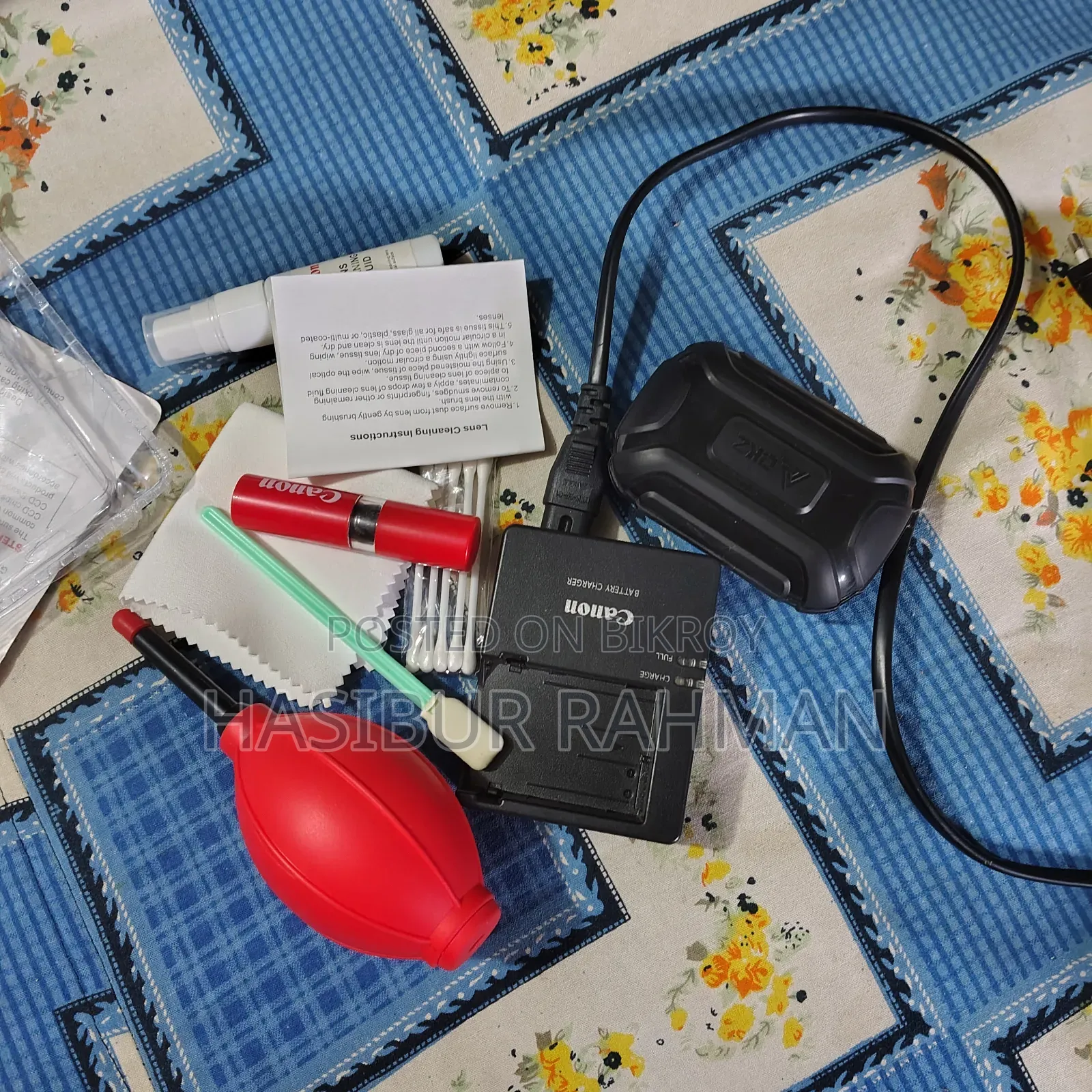 Canon EOS 700D DSLR Camera + 18-55mm Lens